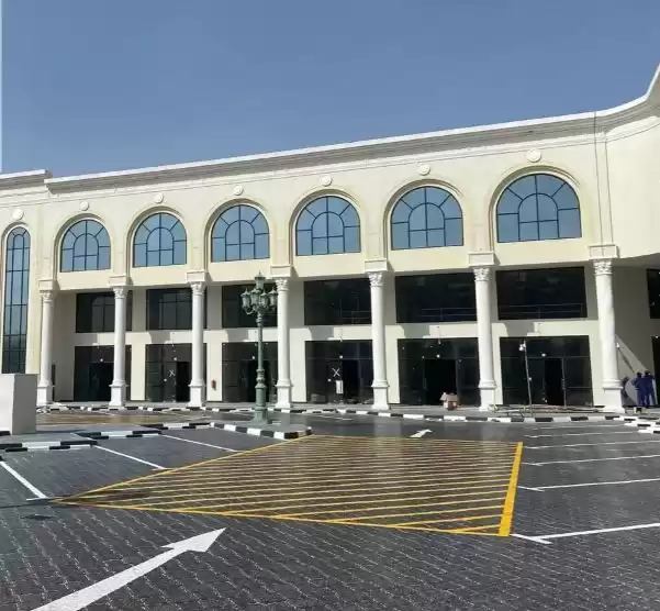 تجاري عقار جاهز غير مفروش متجر  للإيجار في السد , الدوحة #9097 - 1  صورة 